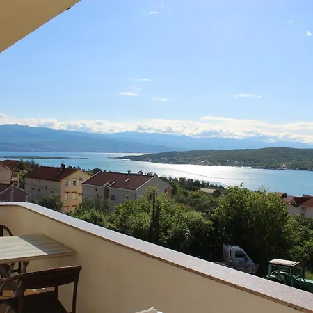 Apartment Mit Grosser Terrasse Und Meerblick