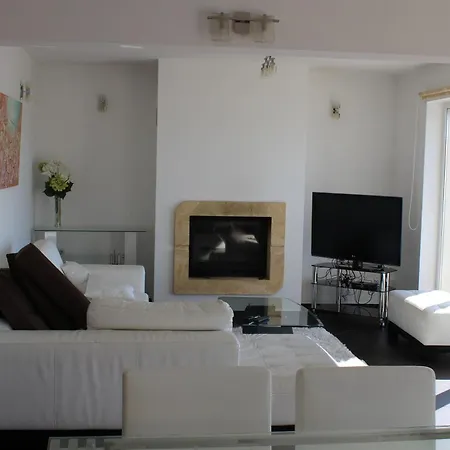 Mit Grosser Terrasse Und Meerblick Apartment *